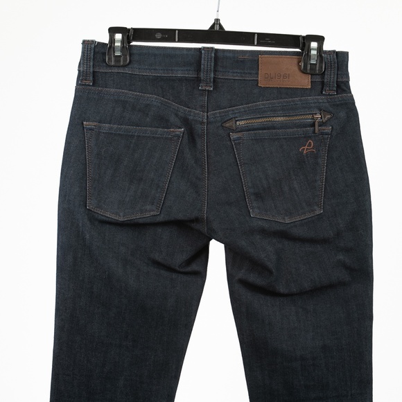 Women’s Size 26 ￼DL 1961 Premium Jeans - Picture 2 of 3